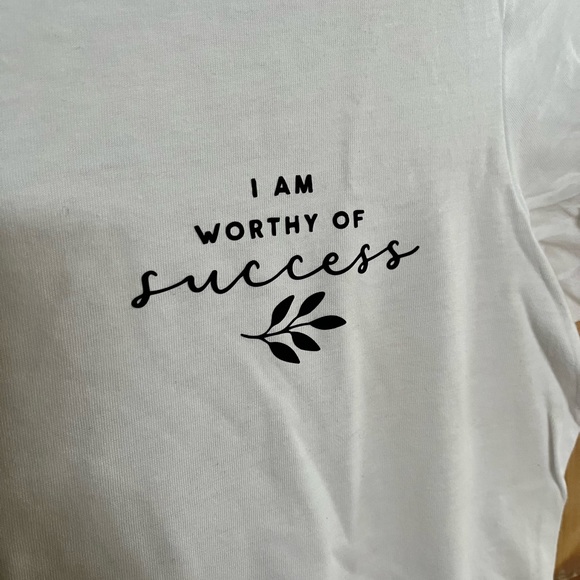 Women’s white medium tshirt - Picture 2 of 2